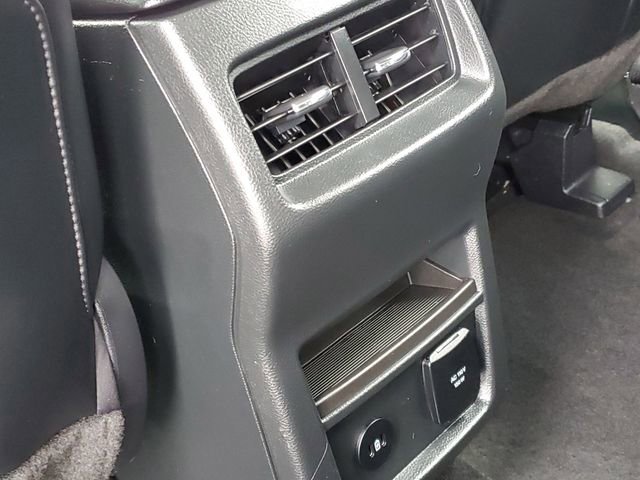 Certified 2024 Ford Edge SEL w/ Convenience Package image 34