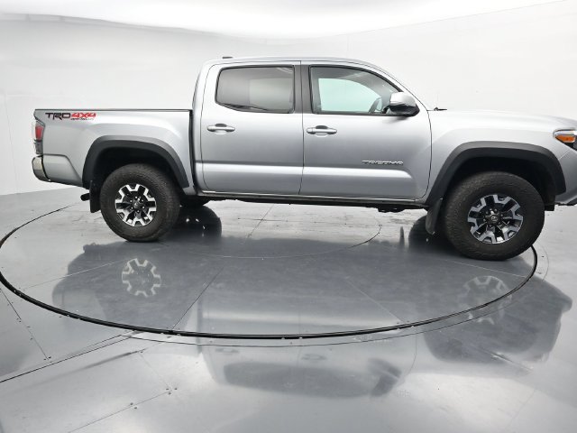 Used 2023 Toyota Tacoma TRD Off-Road AWD/4WD image 12
