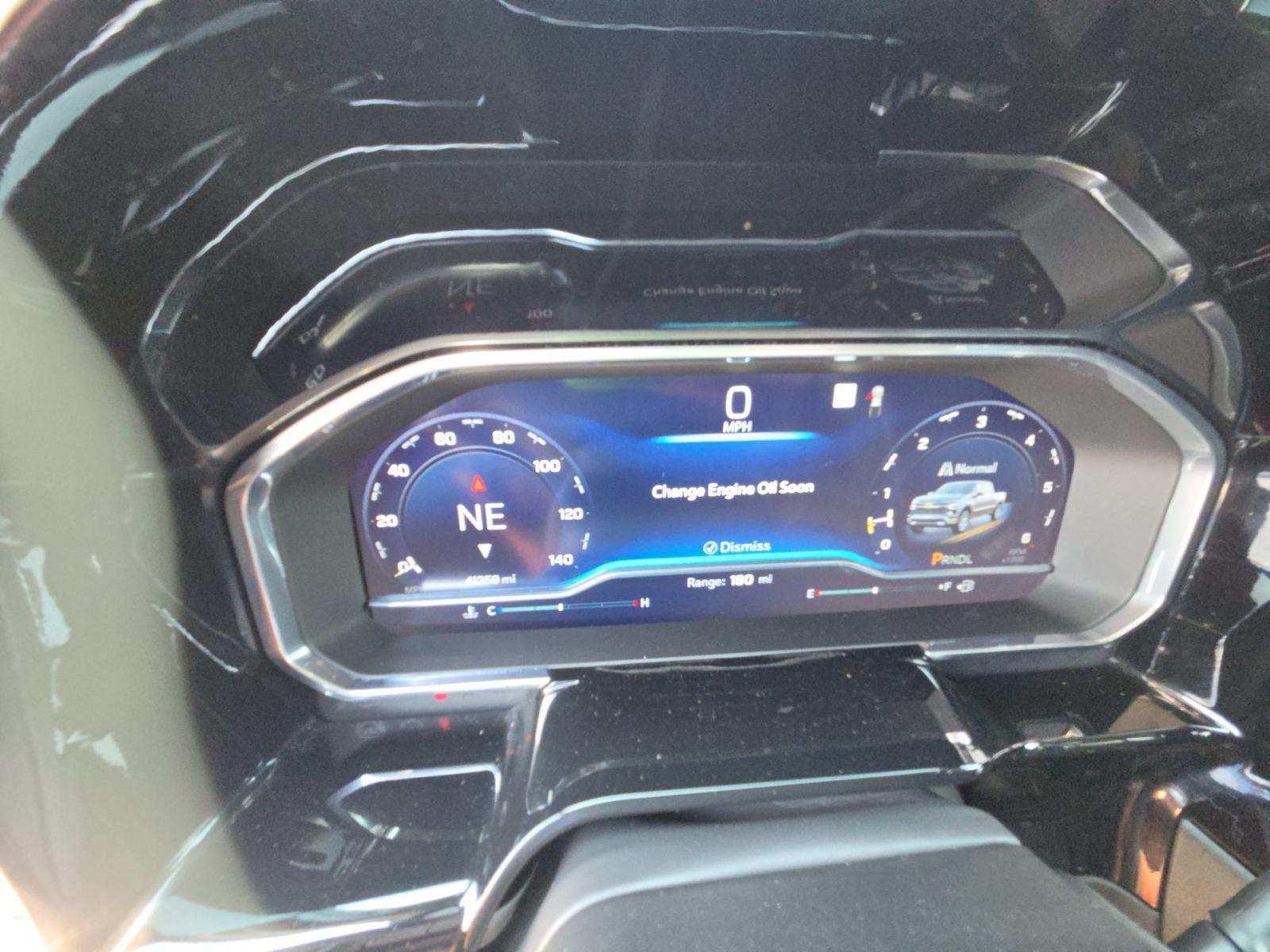 Used 2022 Chevrolet Silverado 1500 LT RWD image 11