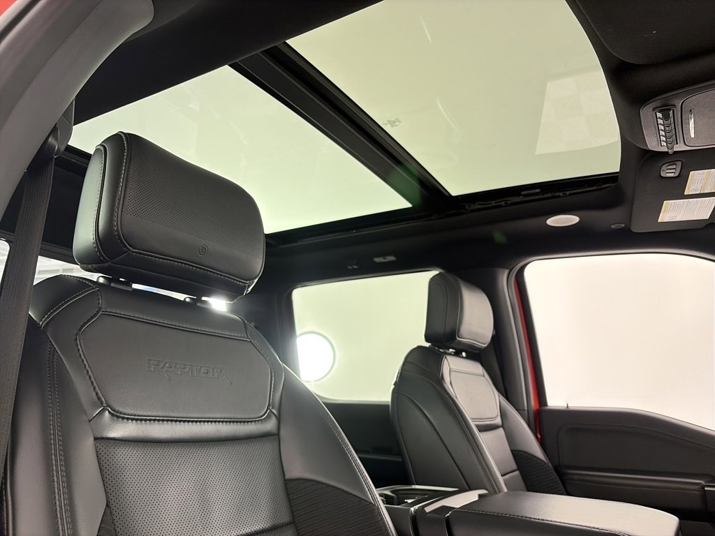 Certified 2023 Ford F150 Raptor w/ Raptor Carbon Fiber Package image 34