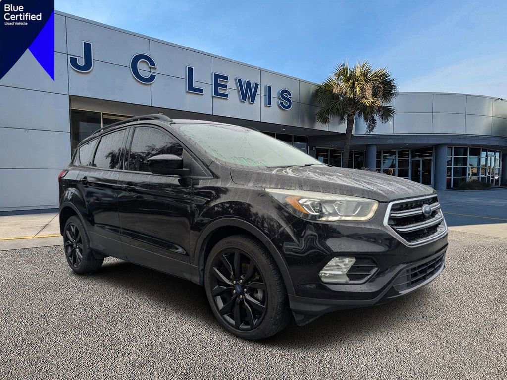 Certified 2019 Ford Escape SE image 1