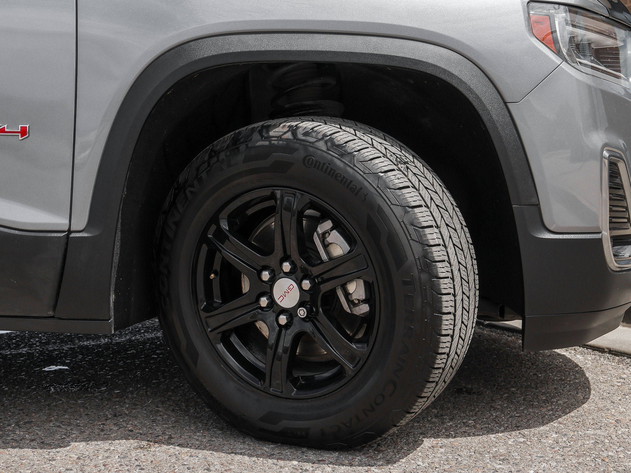Used 2020 GMC Acadia AT4 w/ Driver Alert Package II AWD/4WD image 13