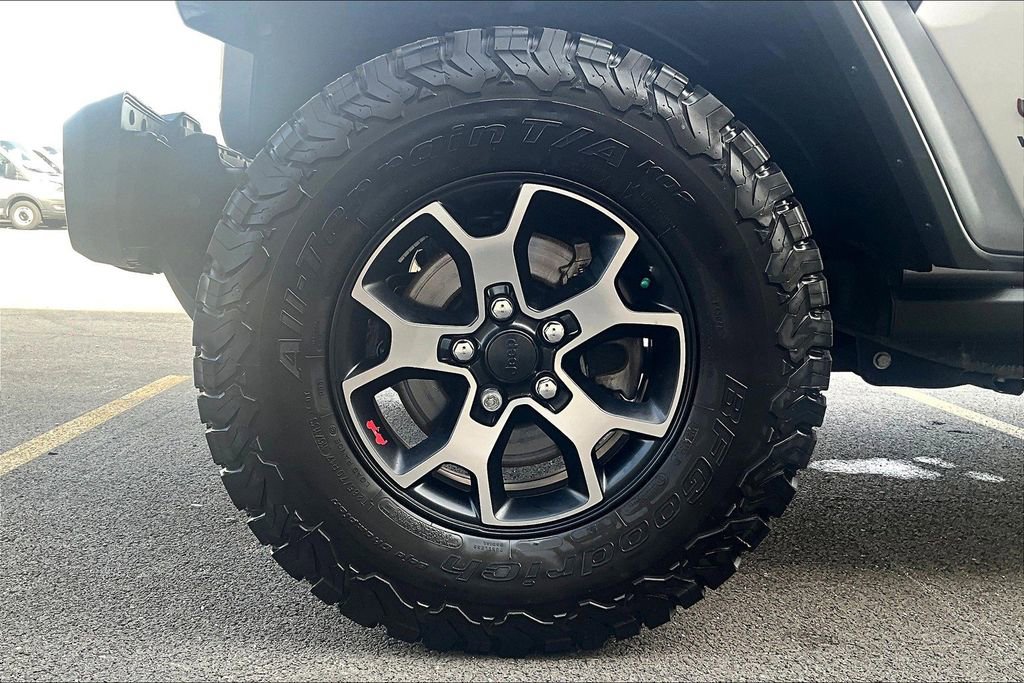Used 2018 Jeep Wrangler Unlimited Rubicon AWD/4WD image 9