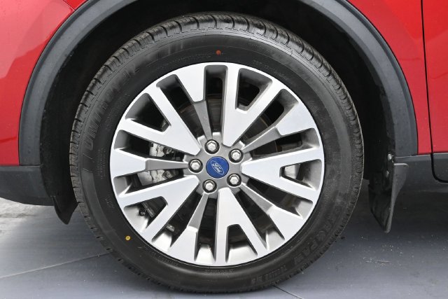 Certified 2022 Ford Escape Titanium w/ Class II Trailer Tow Package AWD/4WD image 11