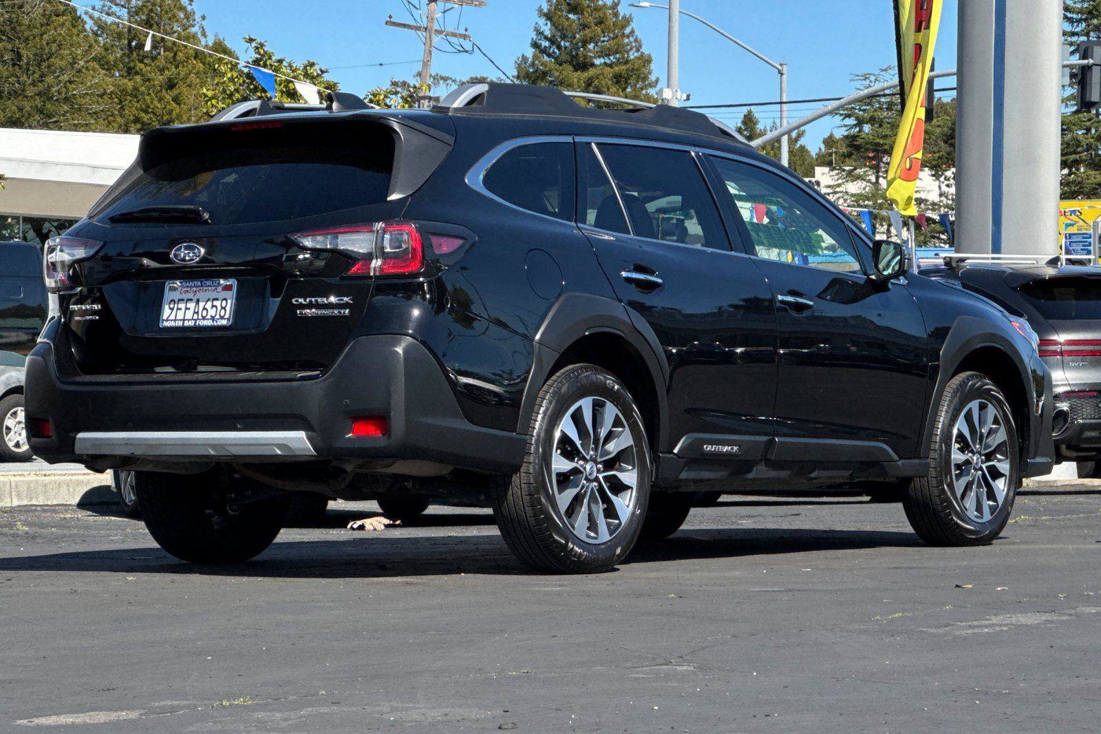 Used 2023 Subaru Outback Touring XT image 5