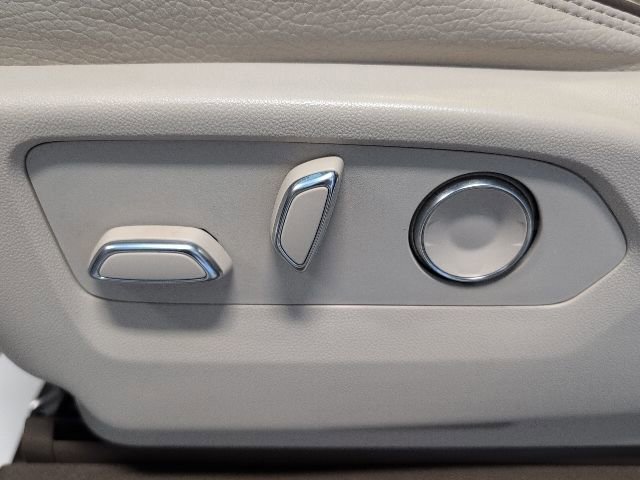 Used 2021 GMC Yukon Denali image 16