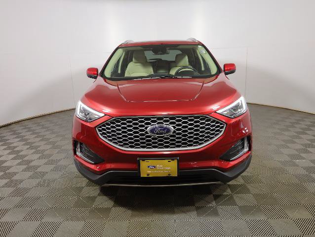 Certified 2023 Ford Edge SEL w/ Convenience Package AWD/4WD image 3