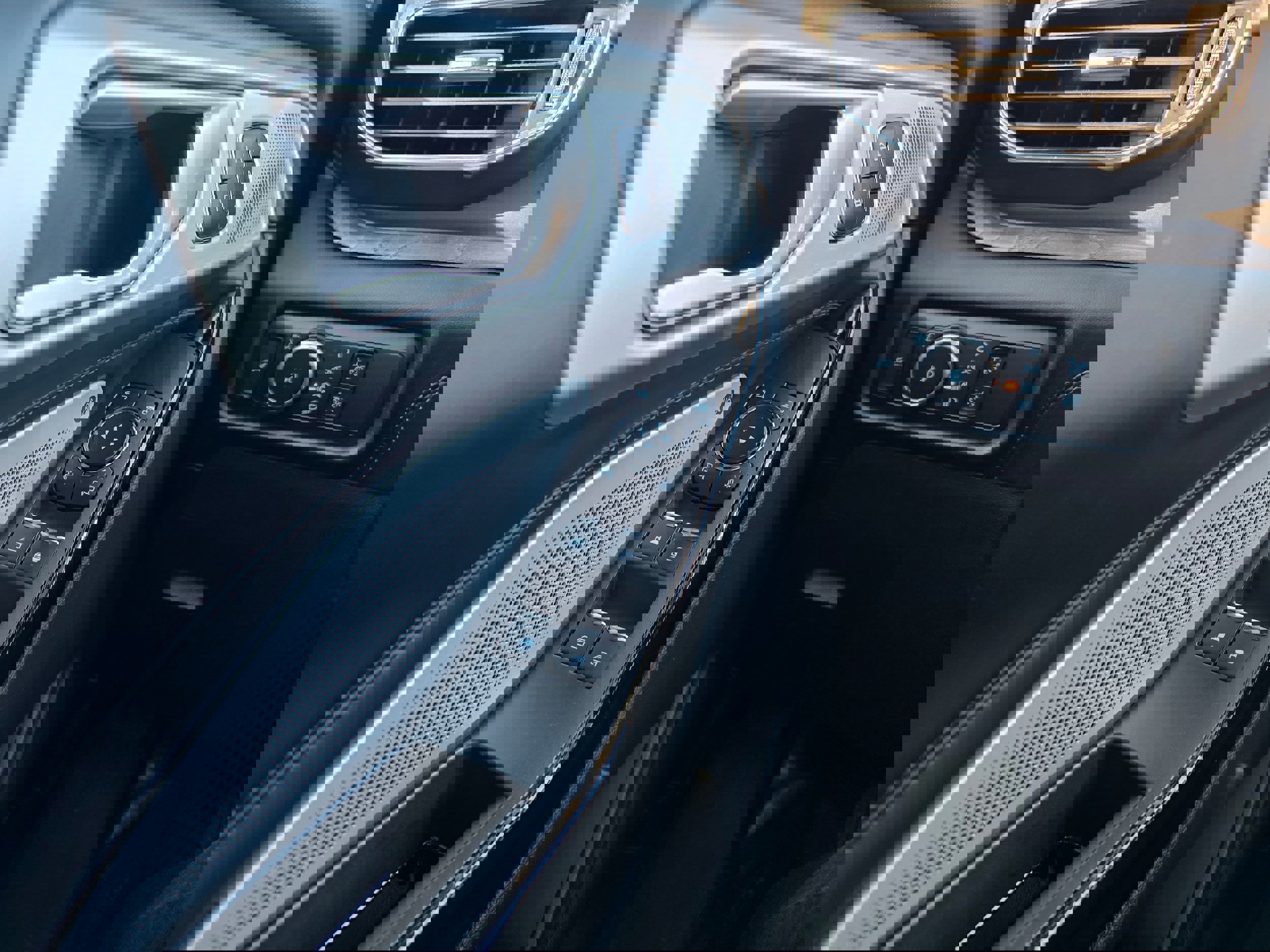 Certified 2023 Ford Explorer Platinum w/ Technology Package image 15