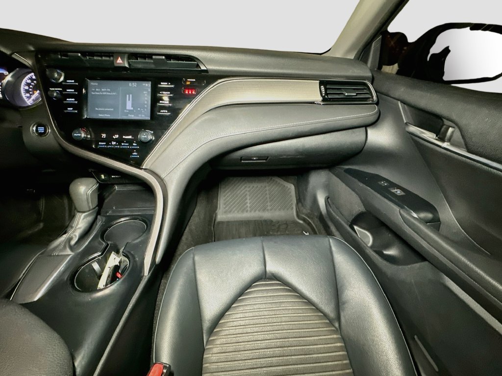 Used 2019 Toyota Camry SE w/ Convenience Package FWD image 33