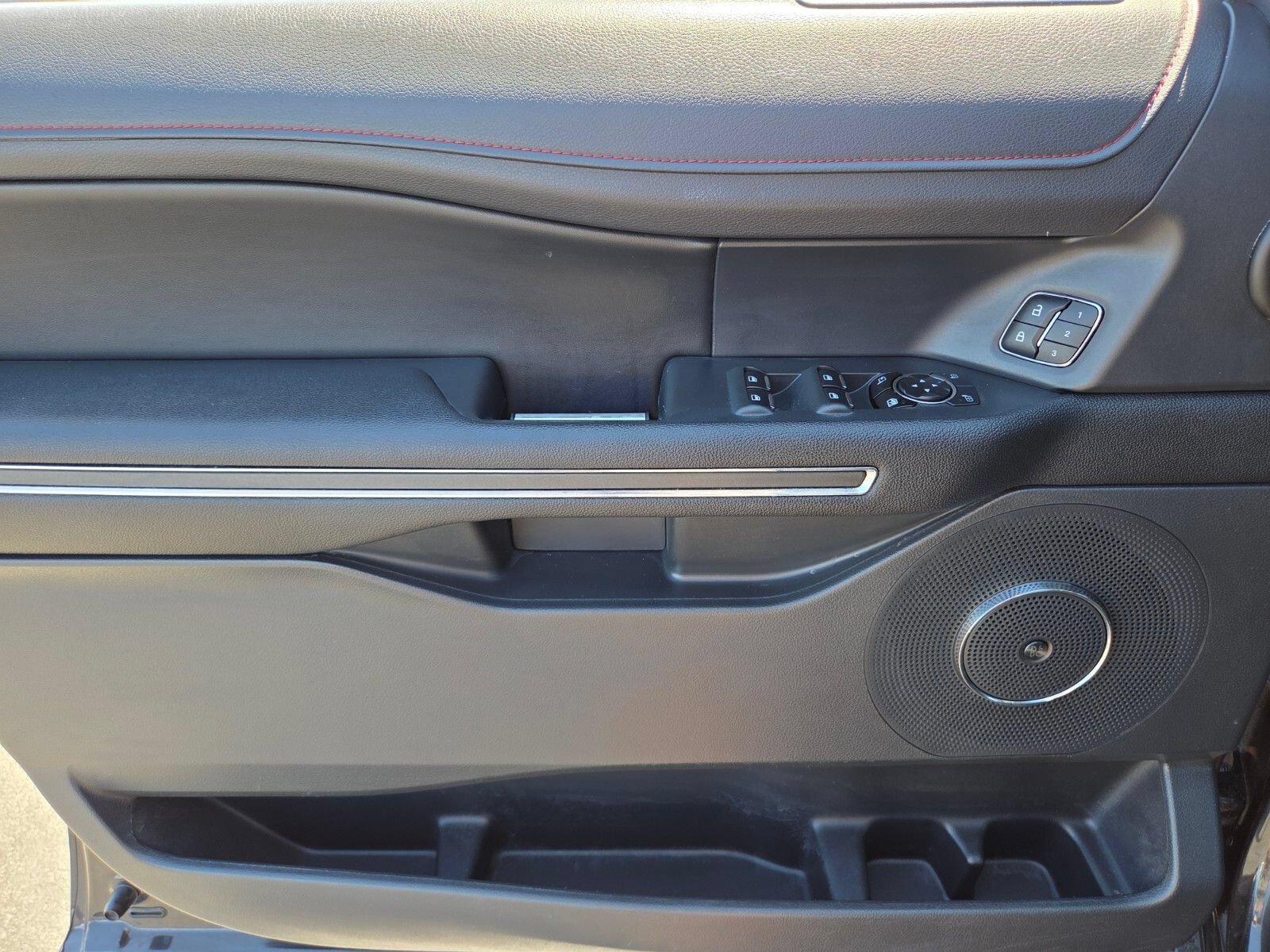 Certified 2023 Ford Expedition Limited AWD/4WD image 19