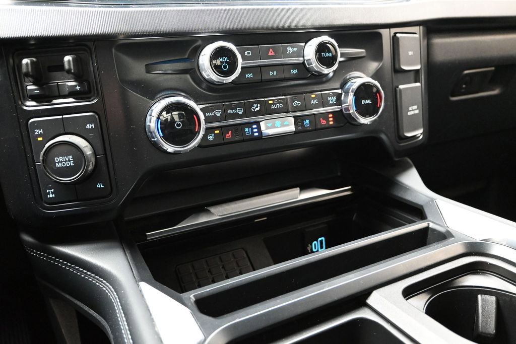 Certified 2025 Ford F250 Platinum AWD/4WD image 40