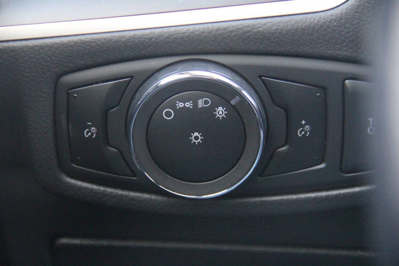 Certified 2023 Ford Edge SEL image 28