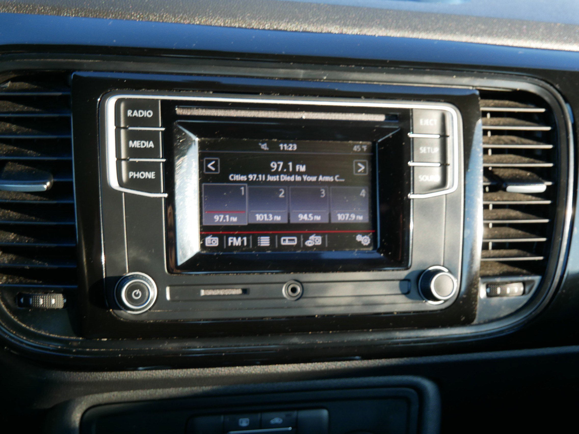 Used 2019 Volkswagen Beetle 2.0T Final Edition SEL image 22