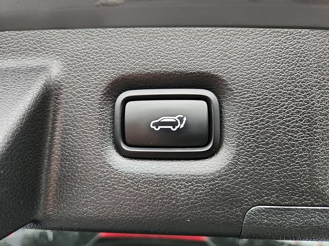 Used 2023 Hyundai Santa Fe Limited AWD/4WD image 28