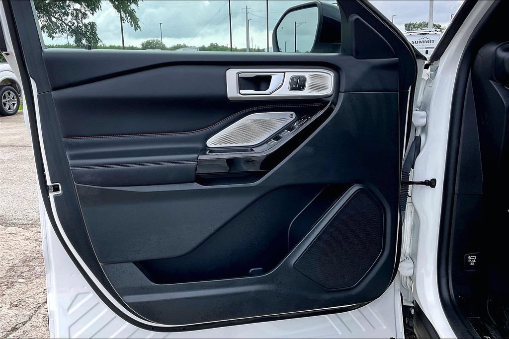 Certified 2023 Ford Explorer ST w/ Equipment Group 401A AWD/4WD image 17