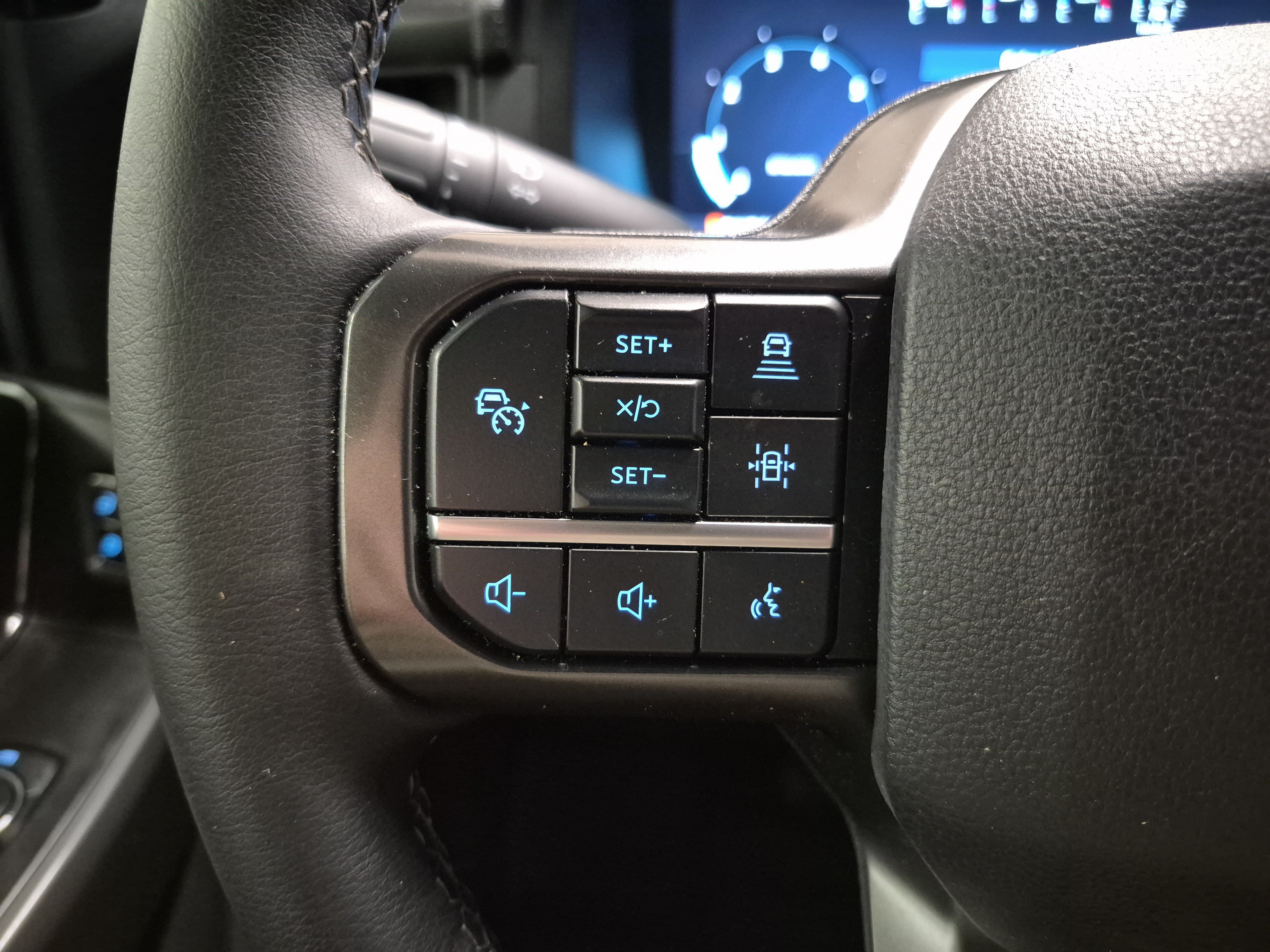 Certified 2024 Ford F150 XLT w/ Equipment Group 302A MID AWD/4WD image 29