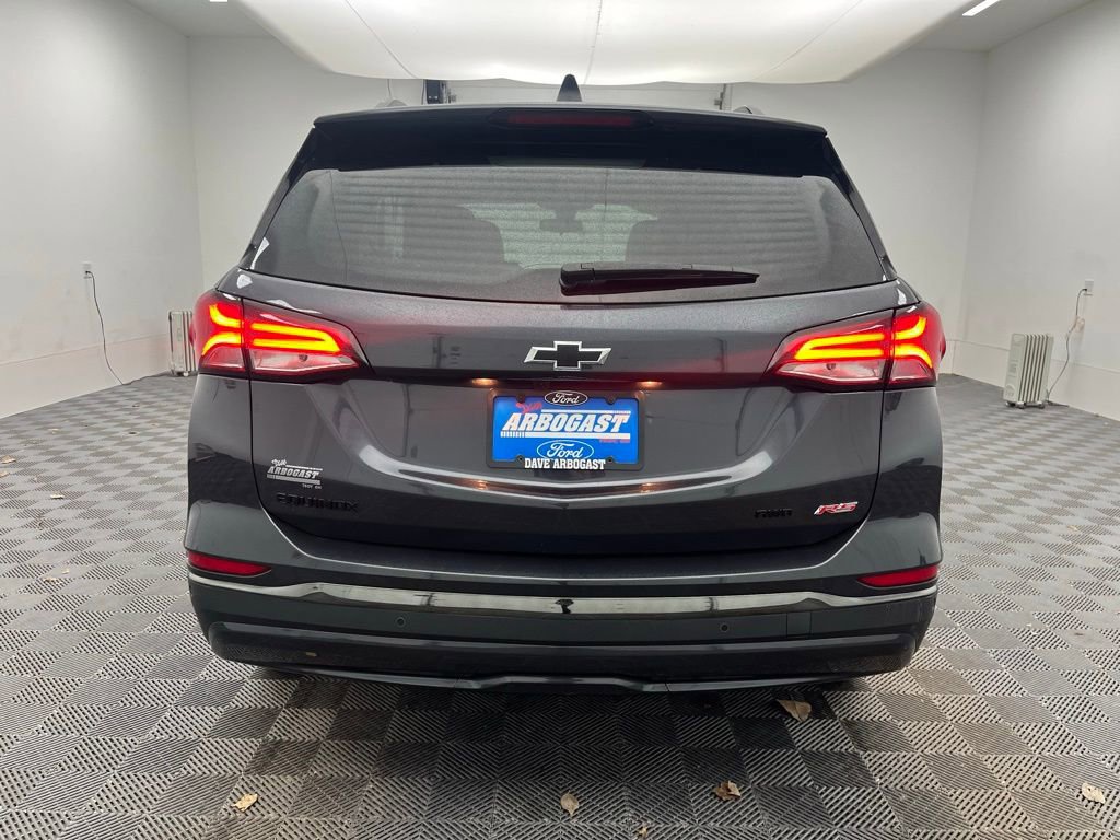 Used 2023 Chevrolet Equinox RS image 4