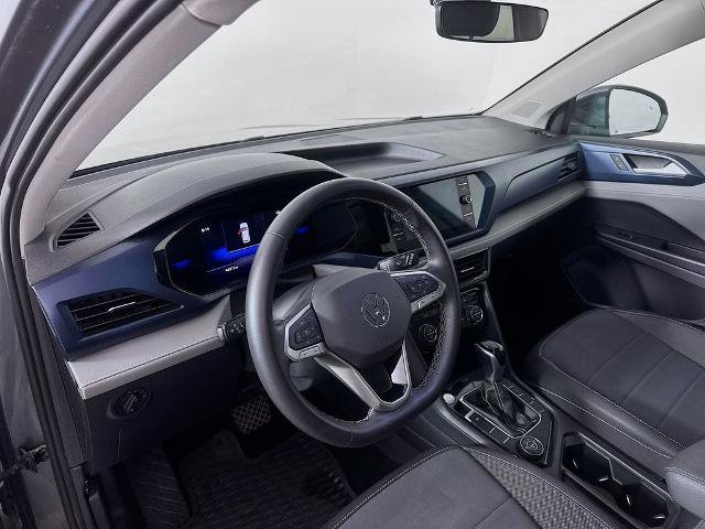 Used 2024 Volkswagen Taos SE w/ Panoramic Sunroof Package AWD/4WD image 9