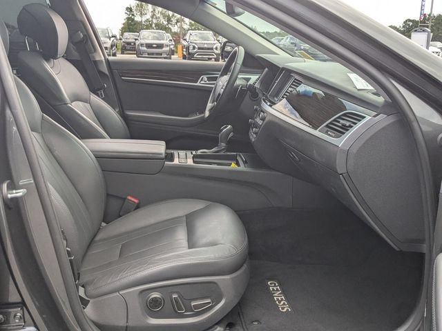 Used 2017 Genesis G80 3.8 w/ Option Group 02 RWD image 28