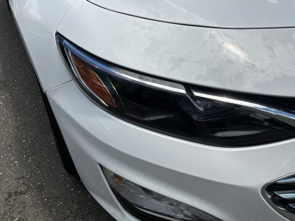Used 2022 Chevrolet Malibu LT FWD image 21