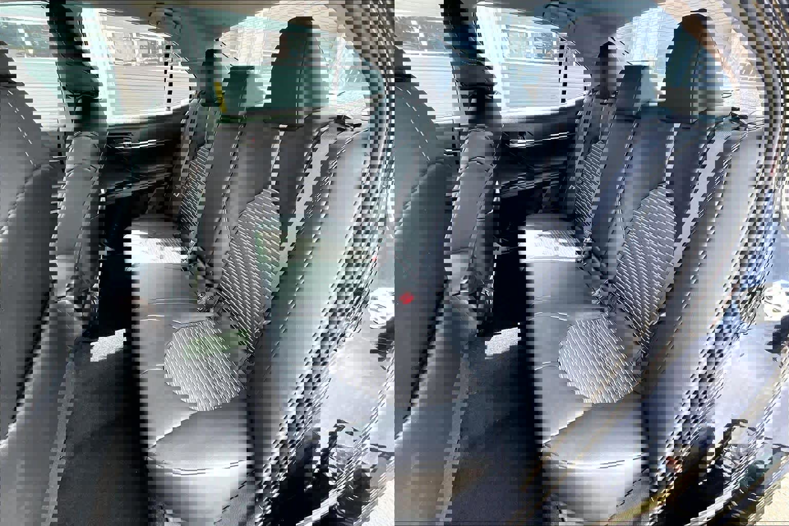 Used 2023 Toyota Camry SE image 23