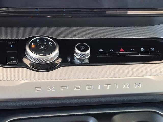 Certified 2025 Ford Expedition Active RWD image 26