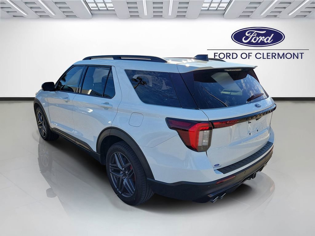 Certified 2025 Ford Explorer ST image 3