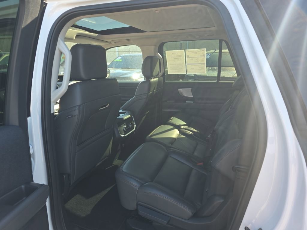 Certified 2025 Ford Expedition Max Active RWD image 5