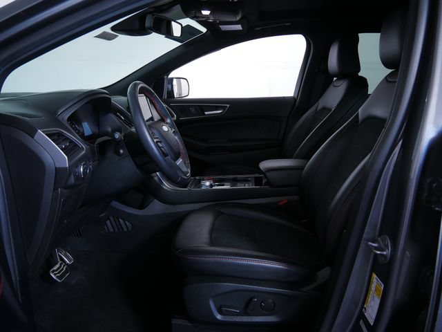 Certified 2022 Ford Edge ST-Line w/ Cold Weather Package AWD/4WD image 19