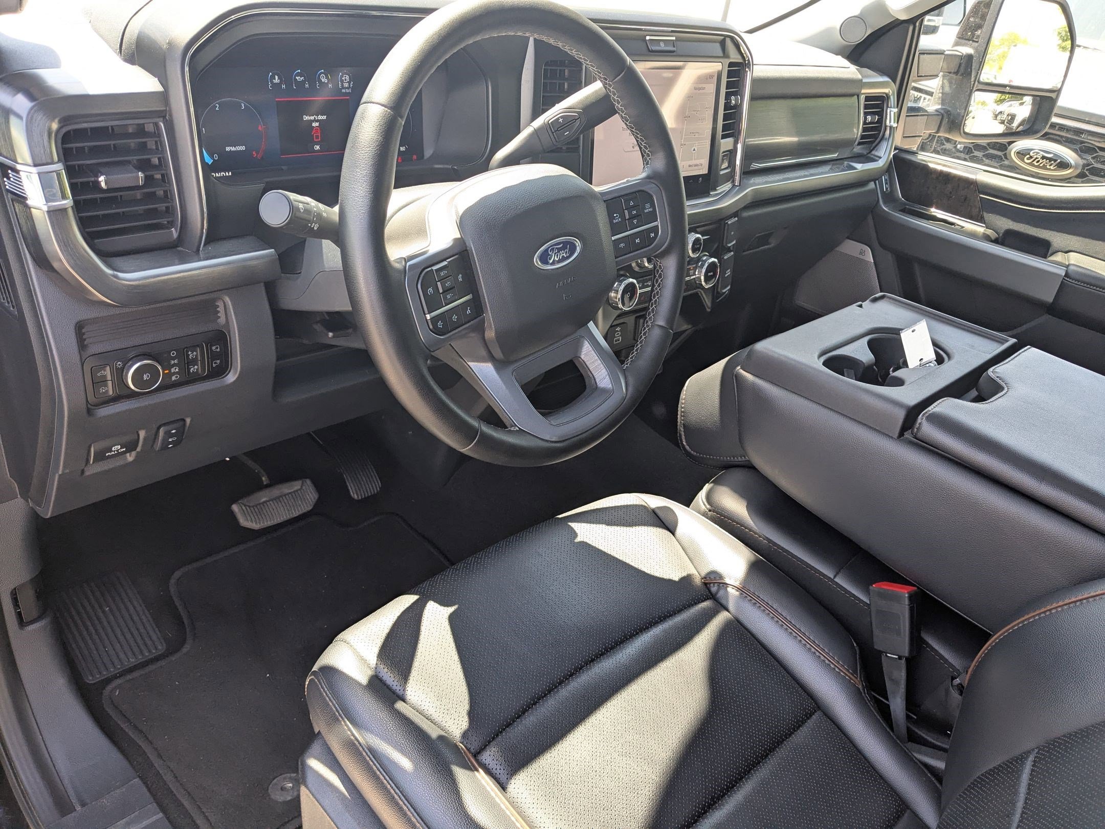 Certified 2025 Ford F350 Lariat w/ Camper Package AWD/4WD image 19