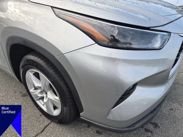 Used 2024 Toyota Highlander LE FWD image 9