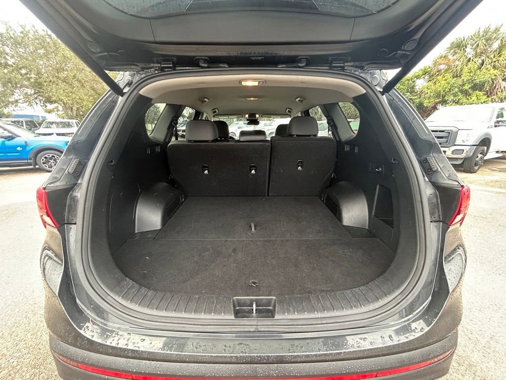 Used 2023 Hyundai Santa Fe SEL image 32