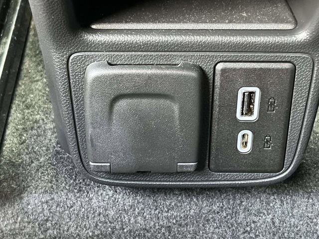 Used 2022 Buick Encore GX Essence FWD image 8