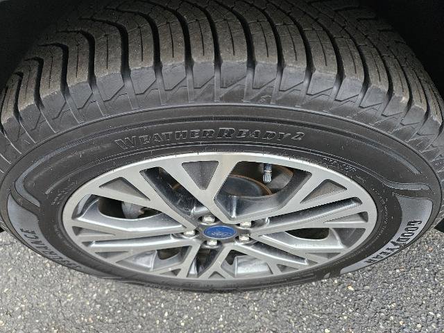 Certified 2020 Ford Escape SEL image 9