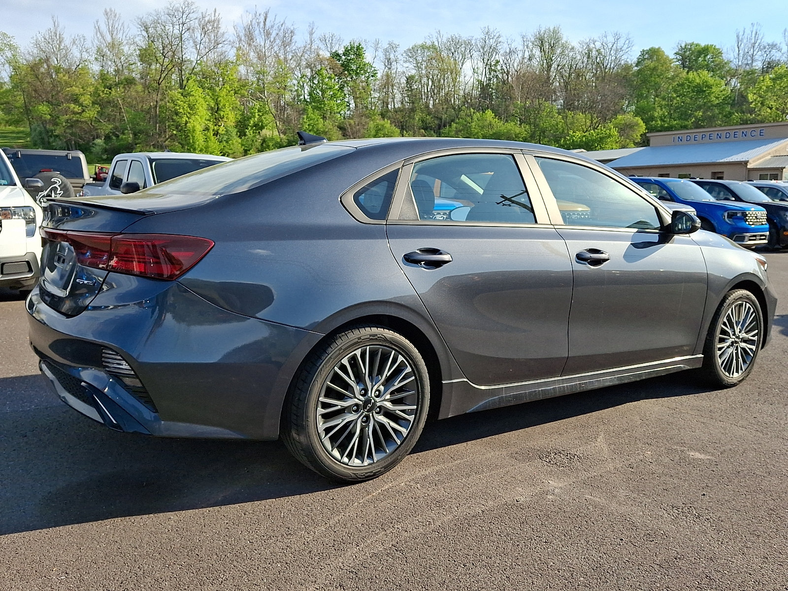 Used 2022 Kia Forte GT-Line w/ GT-Line Technology Package FWD image 11