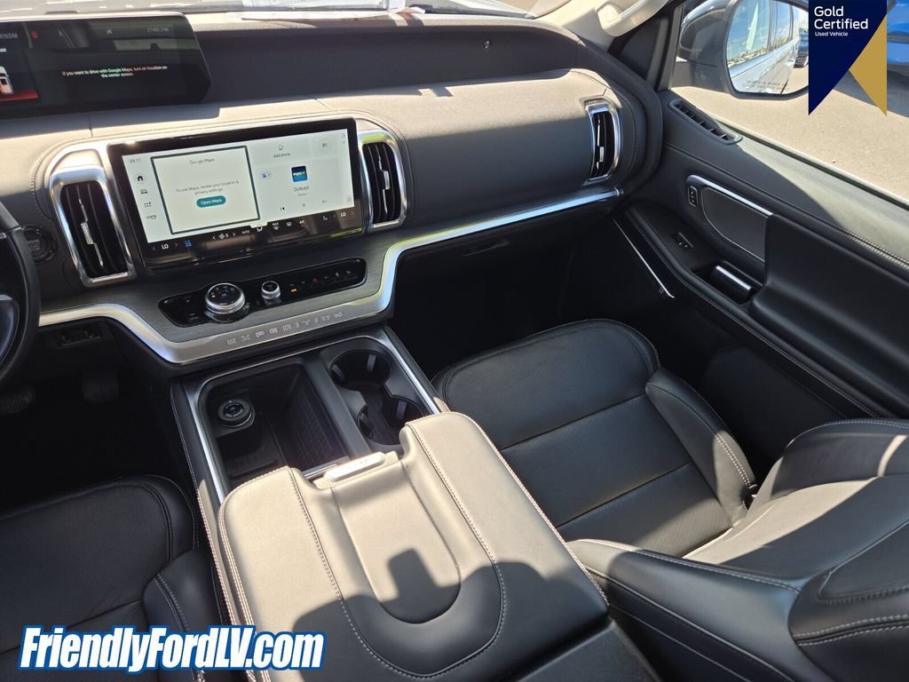 Certified 2025 Ford Expedition Platinum AWD/4WD image 17