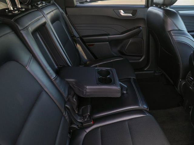 Certified 2024 Ford Escape Platinum AWD/4WD image 31