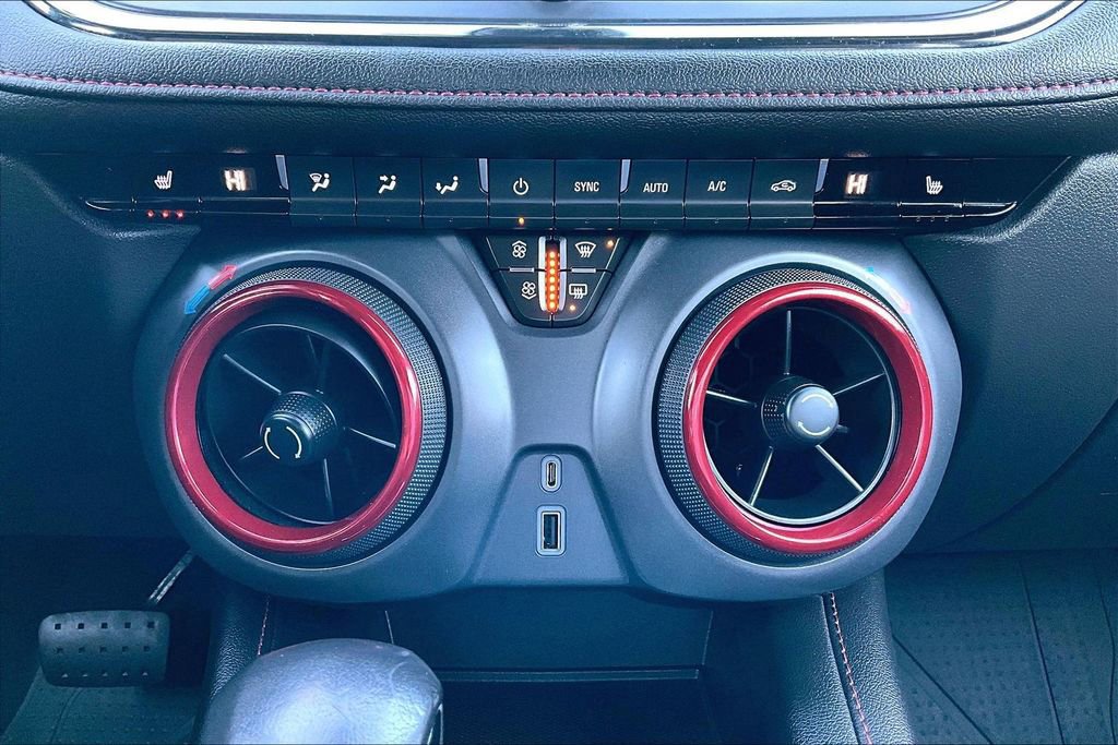 Used 2022 Chevrolet Blazer RS image 31