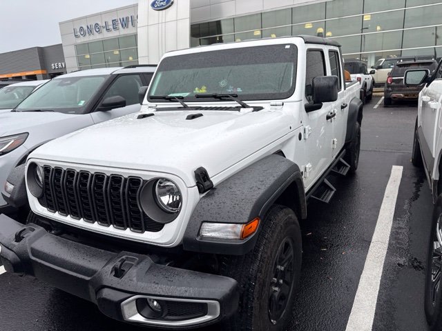 Used 2026 Jeep Gladiator Sport AWD/4WD image 1