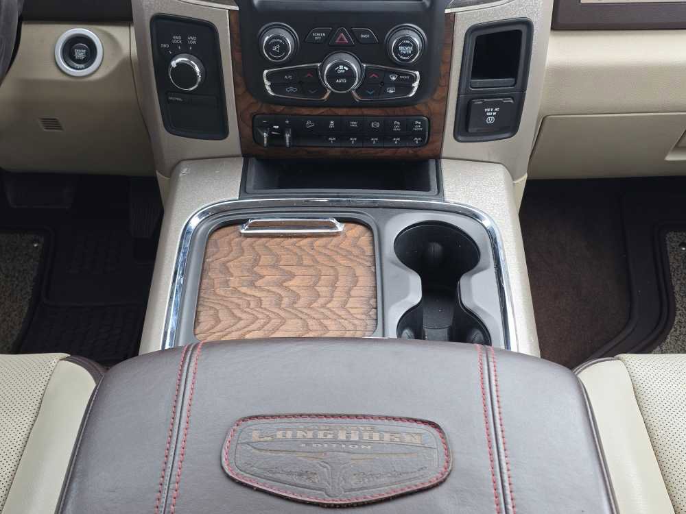 Used 2018 RAM 3500 Laramie Longhorn w/ Longhorn Southfork Package AWD/4WD image 13