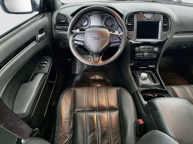 Used 2021 Chrysler 300 S w/ S Model Appearance Package RWD image 10