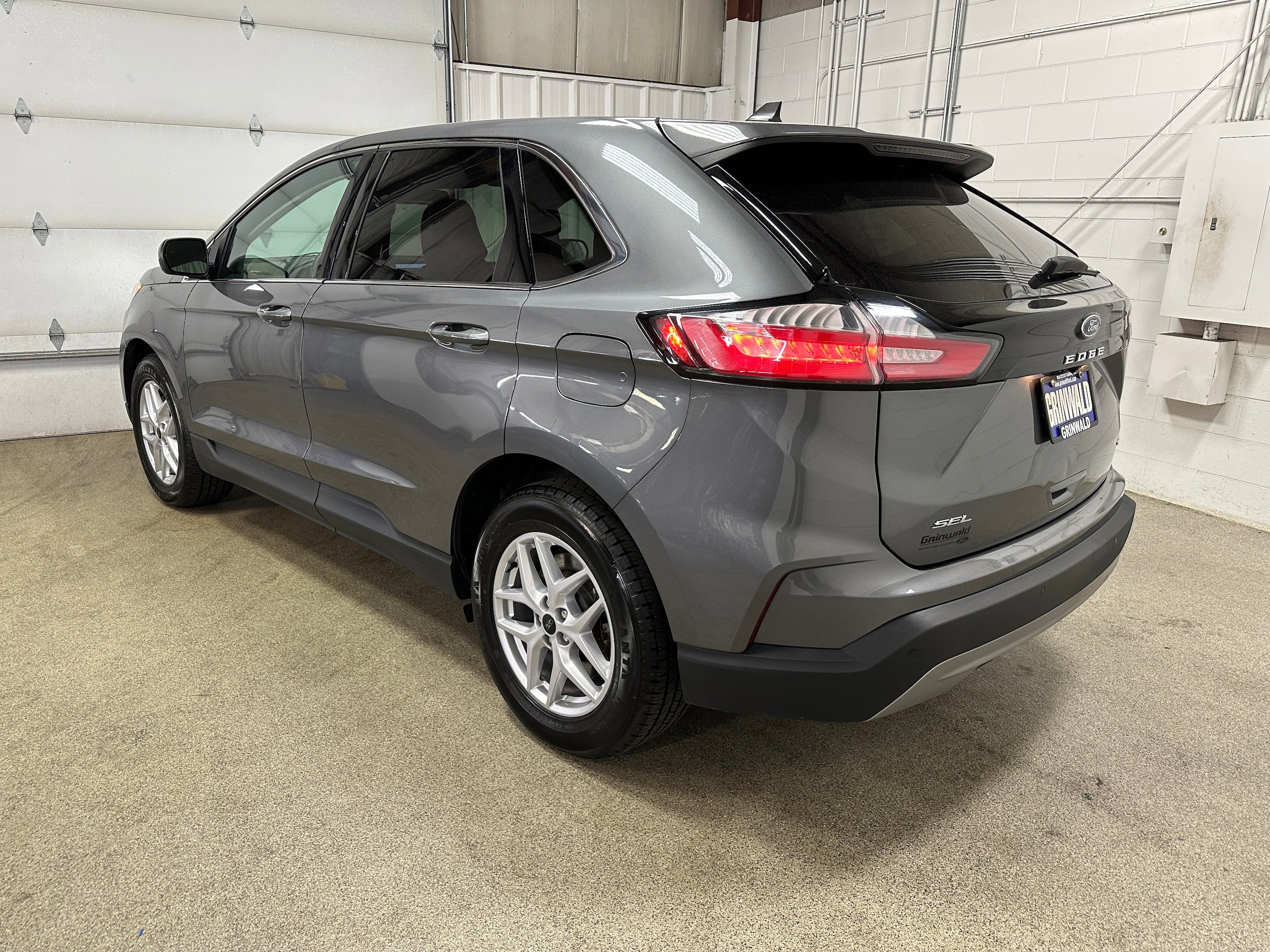Certified 2024 Ford Edge SEL AWD/4WD image 7