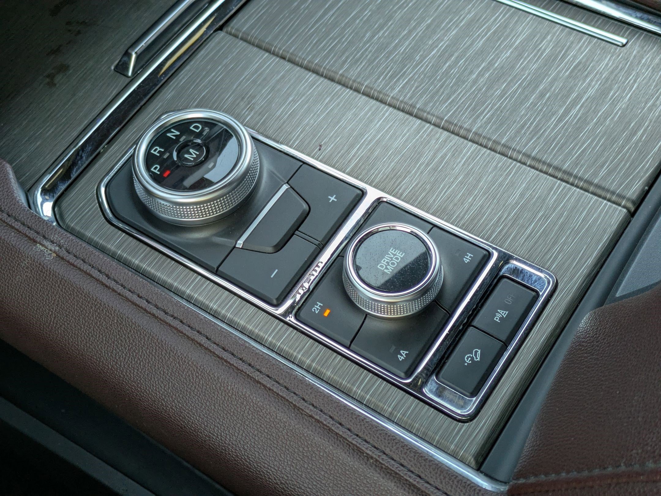 Certified 2024 Ford Expedition Limited image 25