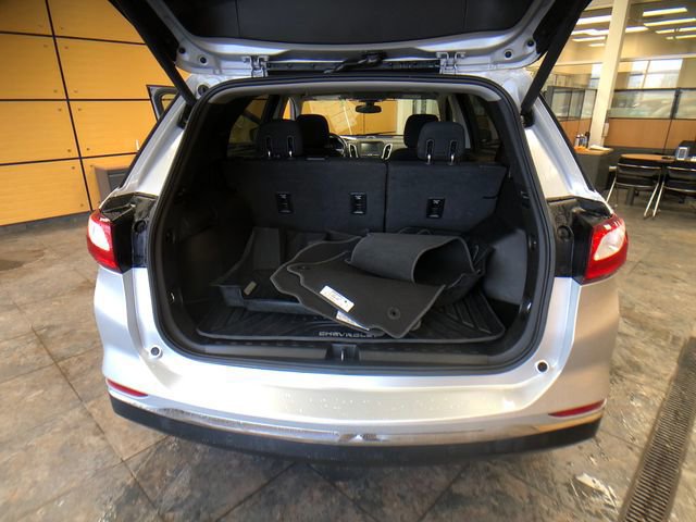 Used 2018 Chevrolet Equinox LT image 19