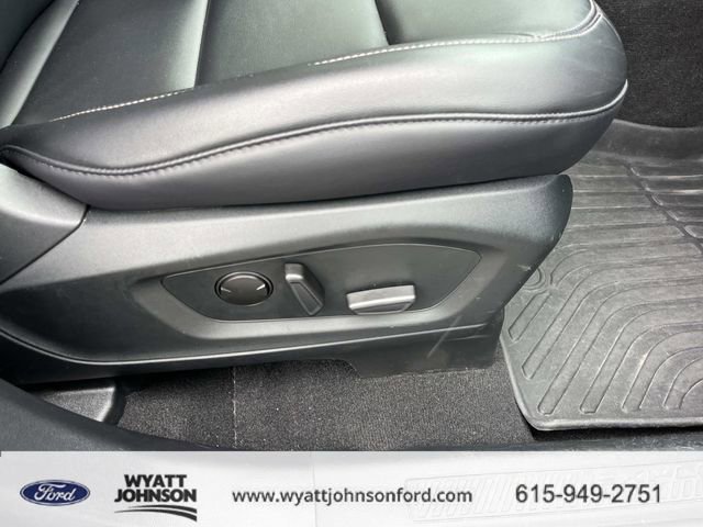 Certified 2022 Ford Explorer XLT w/ Equipment Group 202A image 23