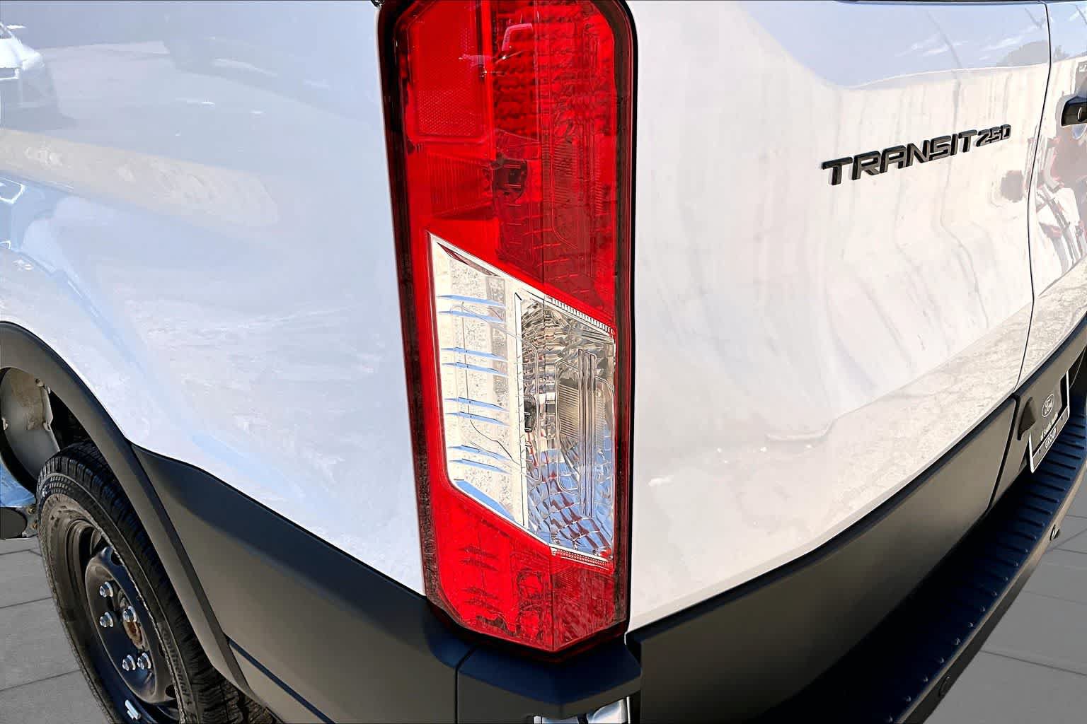 Certified 2026 Ford Transit 250 Low Roof w/ Exterior Upgrade Package RWD image 28