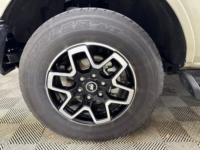 Certified 2025 Ford Bronco Outer Banks AWD/4WD image 14