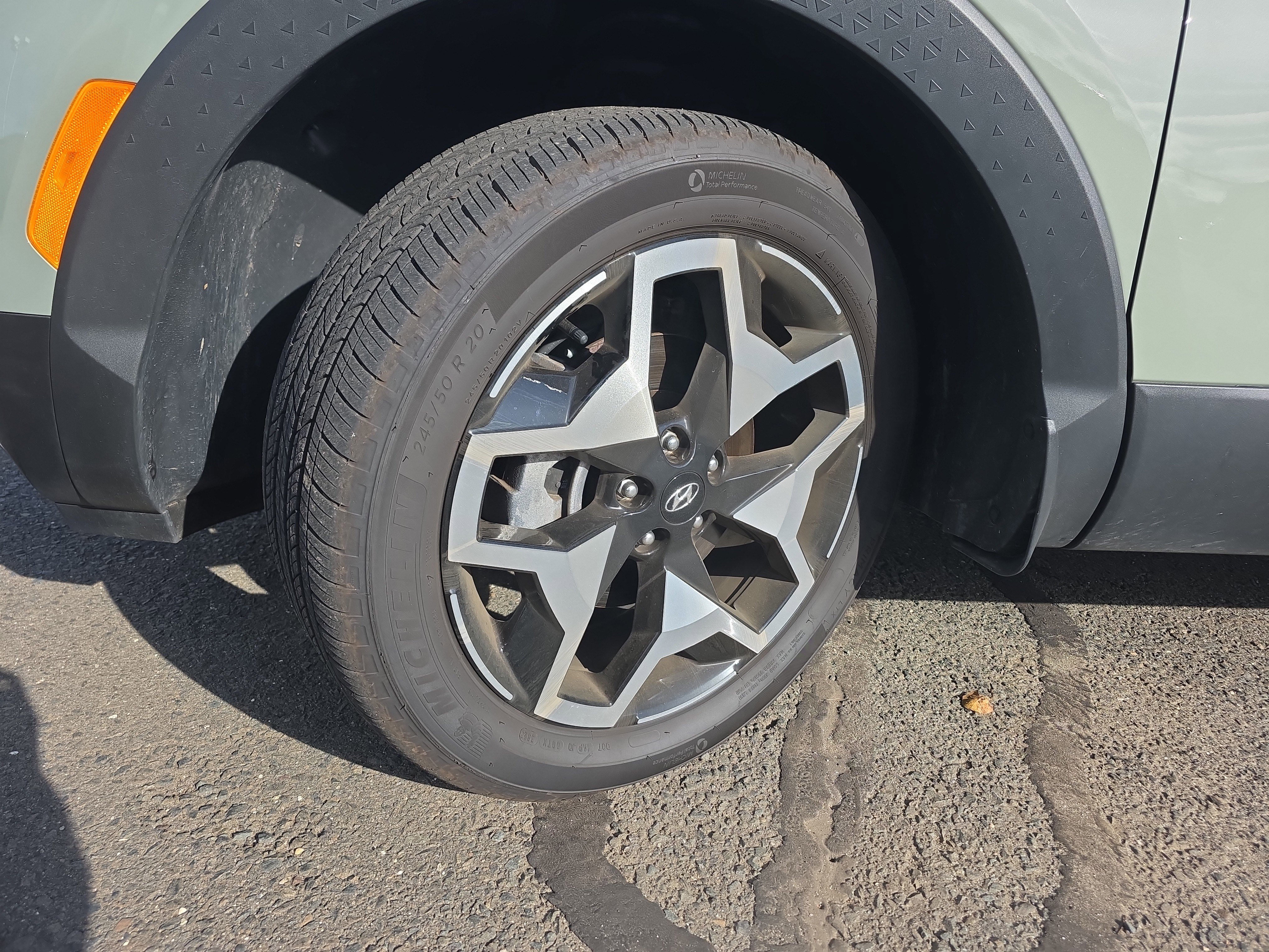 Used 2024 Hyundai Santa Cruz Limited image 13