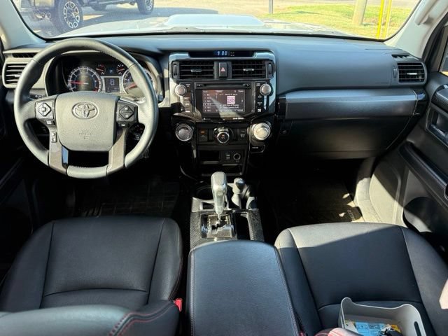 Used 2018 Toyota 4Runner TRD Off-Road Premium AWD/4WD image 15