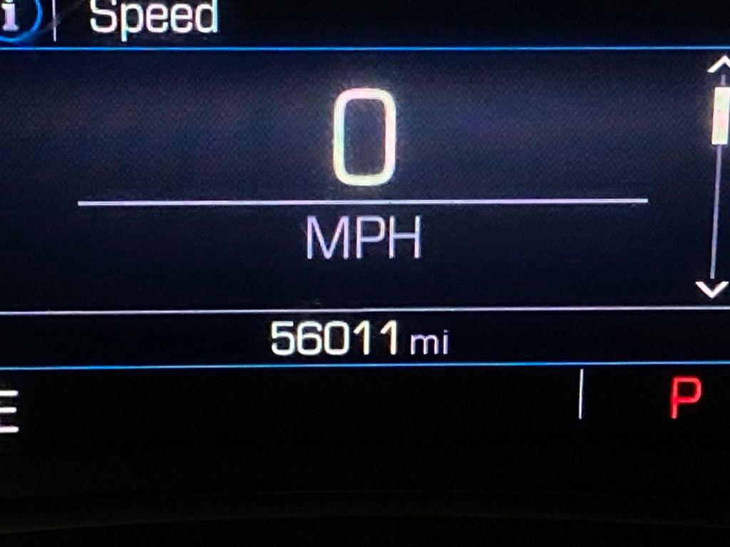 Used 2023 GMC Terrain SLE w/ Driver Convenience Package image 27